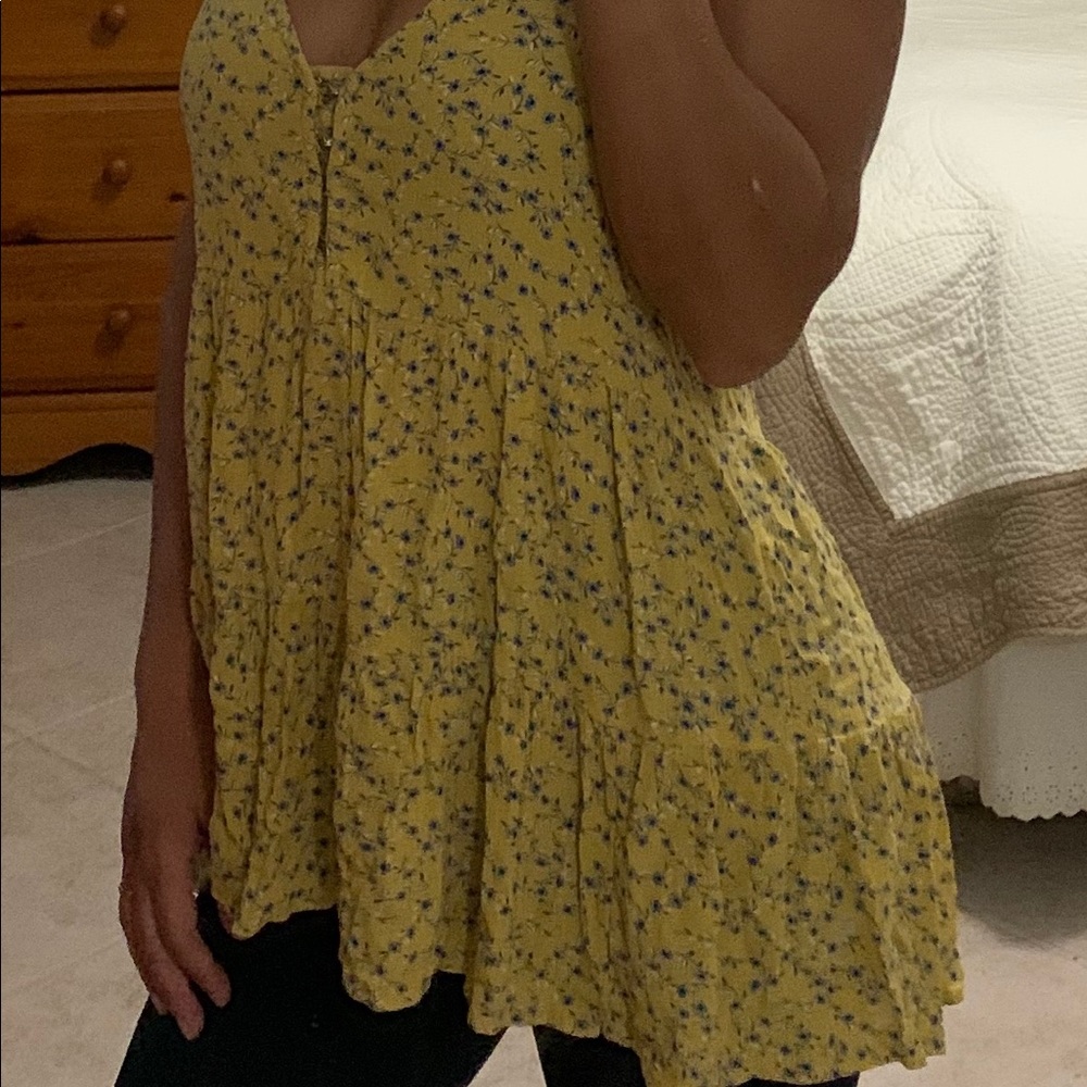 ❌SOLD❌Free People Flowy Top - Picture 2 of 2